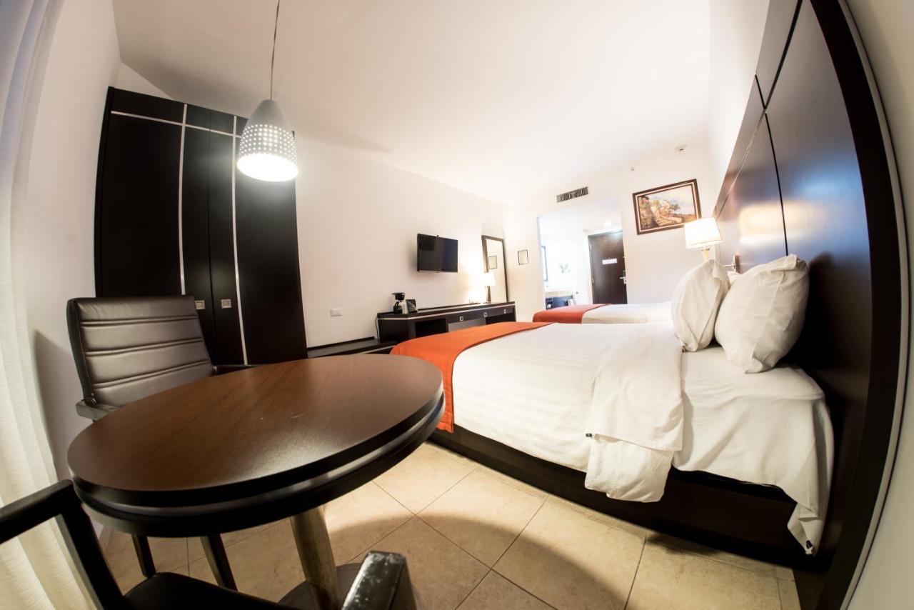 Hotel Oliba Boca Del Rio エクステリア 写真